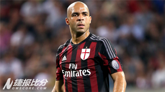  AC米兰主场轻取萨索洛，吉鲁头槌破门锁定胜局